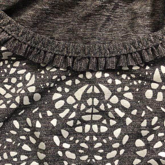 Lululemon Run Wild tee - Picture 3 of 14